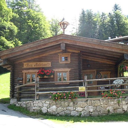 Almbruennerl Die Almhuette Auf Der Raffner Alm Ruhpolding Pokoj fotografie